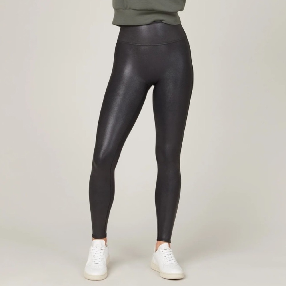 Wild Fable // Matte Faux Leather Leggings